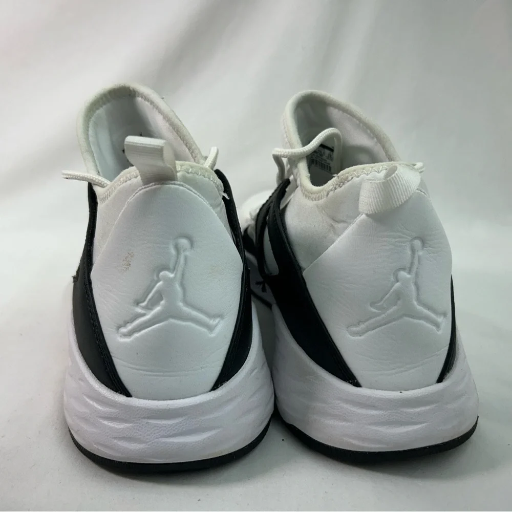 Nike air Jordan formula 23 white/black - Picture 4 of 6